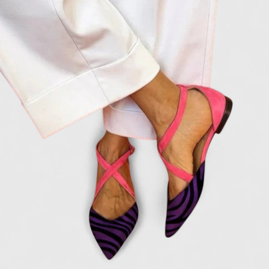 Bailarina elegante con tiras