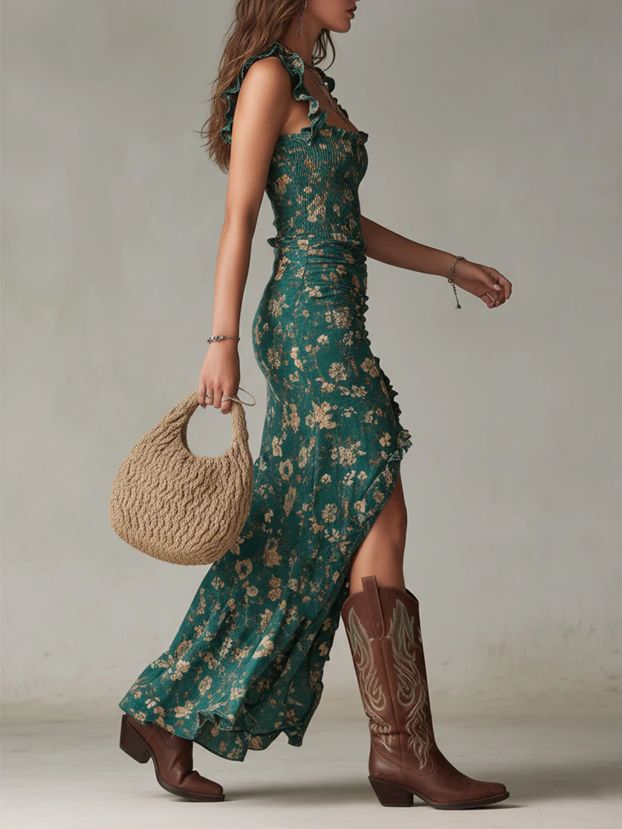 Maxi dress with Bohemian print in green color and puff sleeves