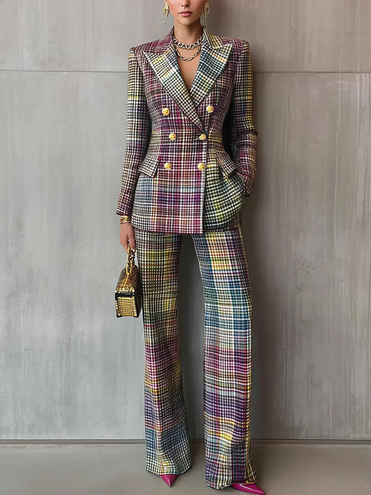 Elegante traje sastre de cuadros Príncipe de Gales