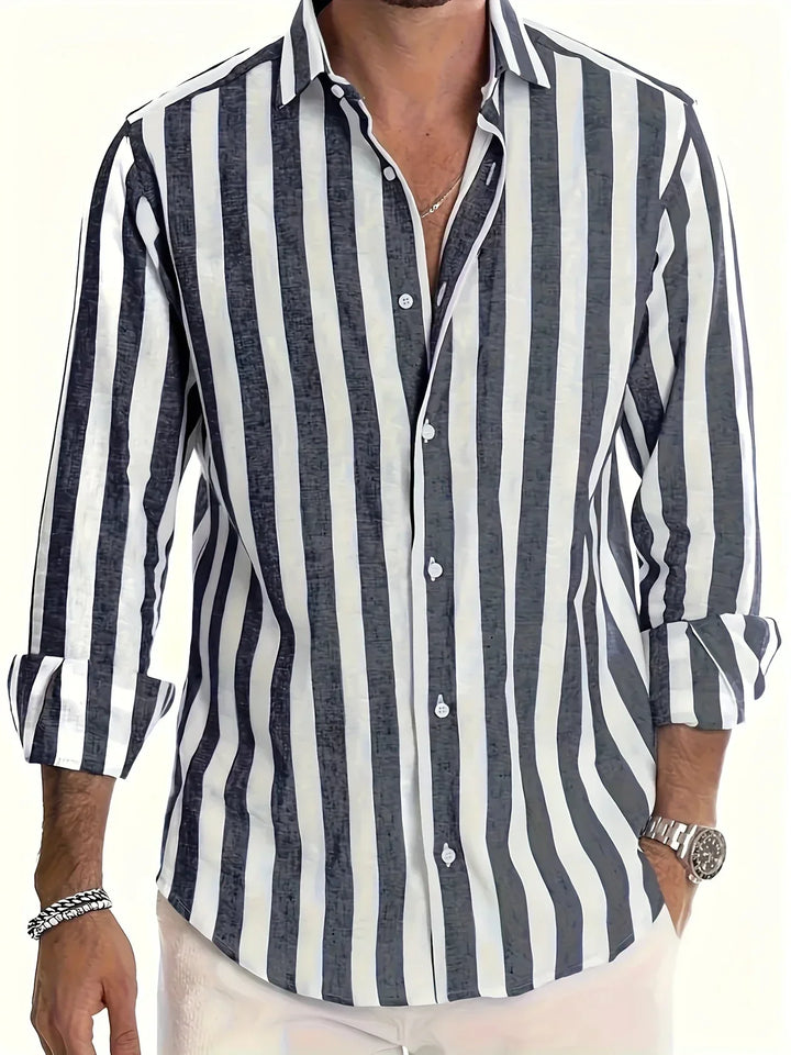 Camisa clásica de verano a rayas