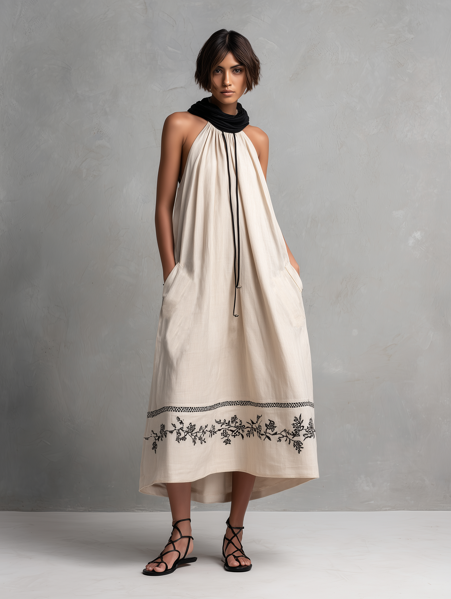 Women's Minimalist Color-Block Sleeveless Maxi Dress With Embroidered Hem