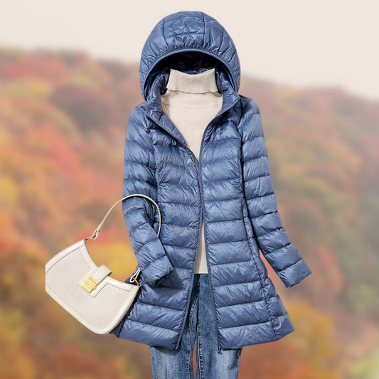 Chaqueta acolchada con capucha y corte entallado para mujer