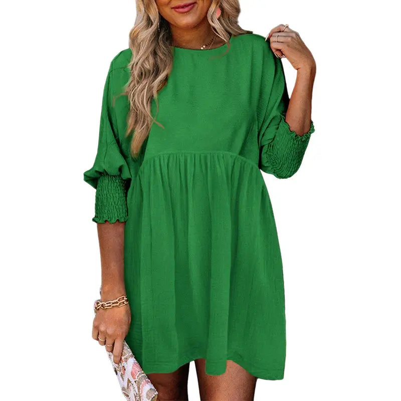 Vestido corto de manga corta y corte holgado