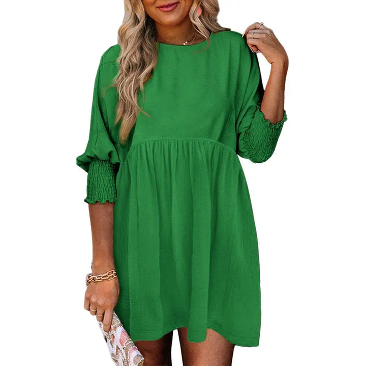 Vestido corto de manga corta y corte holgado