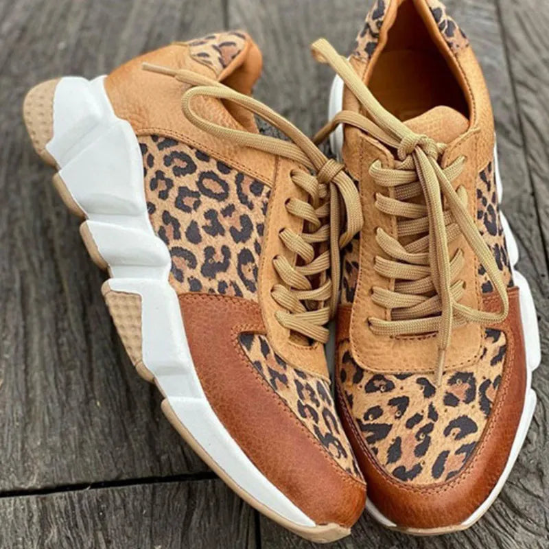 Cómodas zapatillas de leopardo