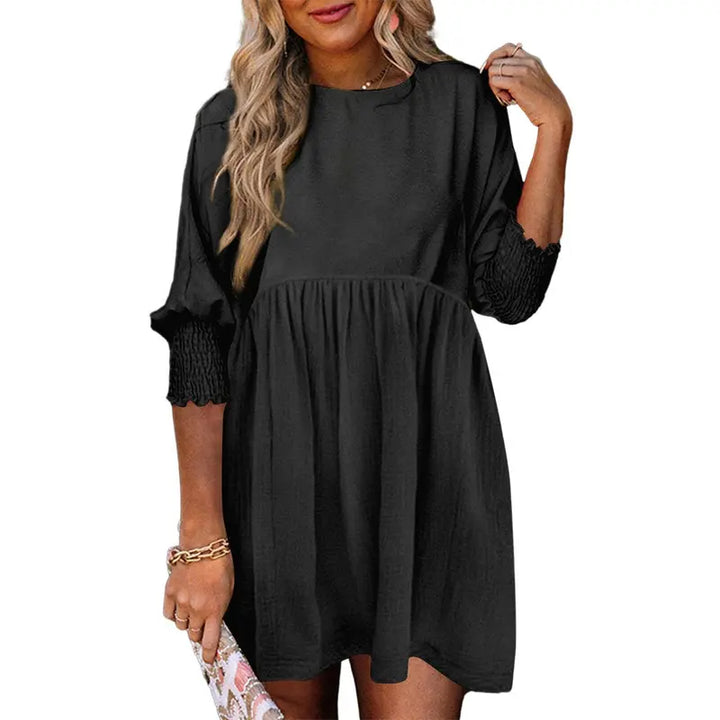Vestido corto de manga corta y corte holgado