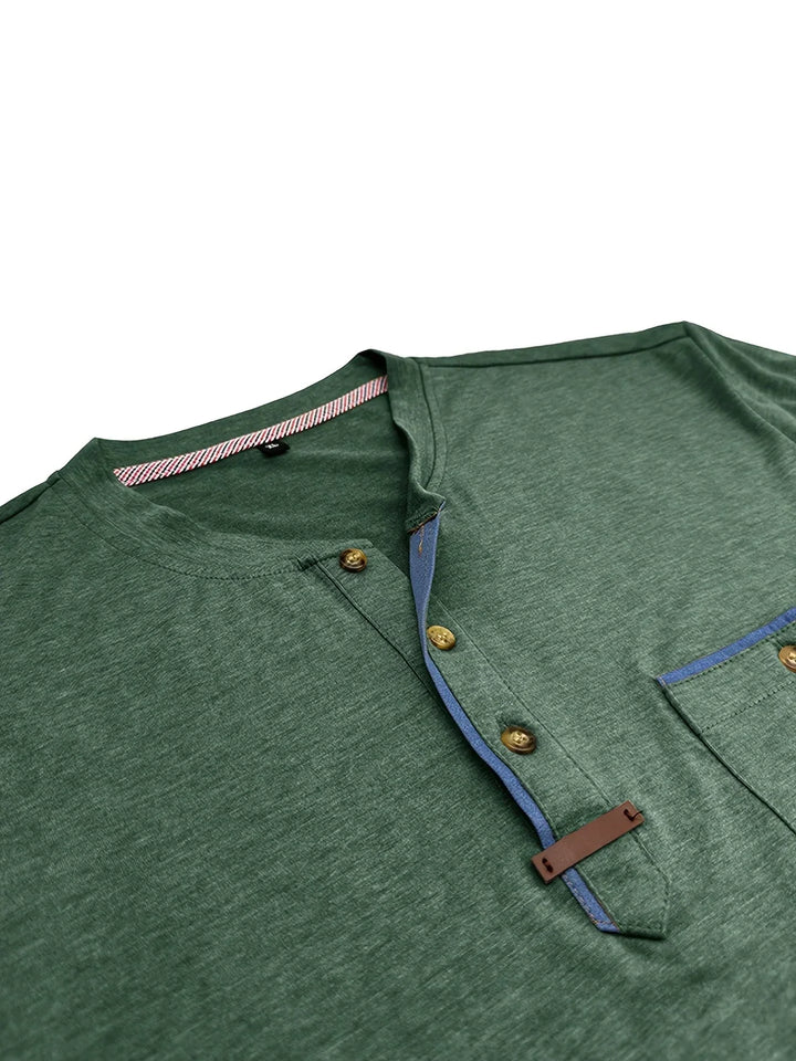 Camisa Clásica de Cuello Redondo con Bolsillo
