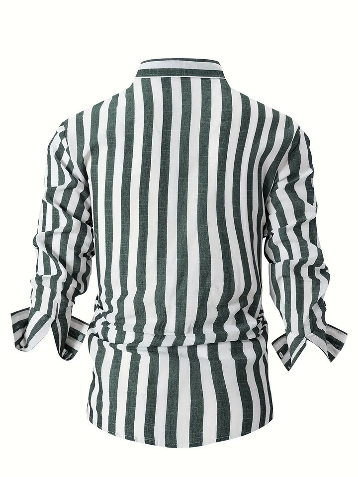 Camisa clásica de verano a rayas
