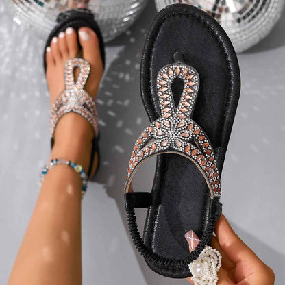 Sandalias planas de dedo con adornos de cristal