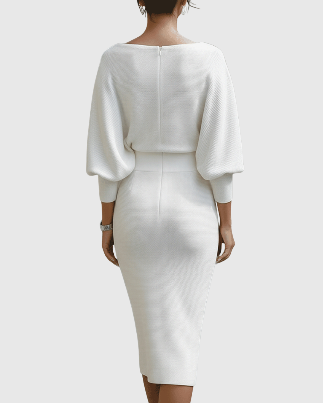 Ismeria | Vestido Midi Blanco Drapeado con Manga Murciélago