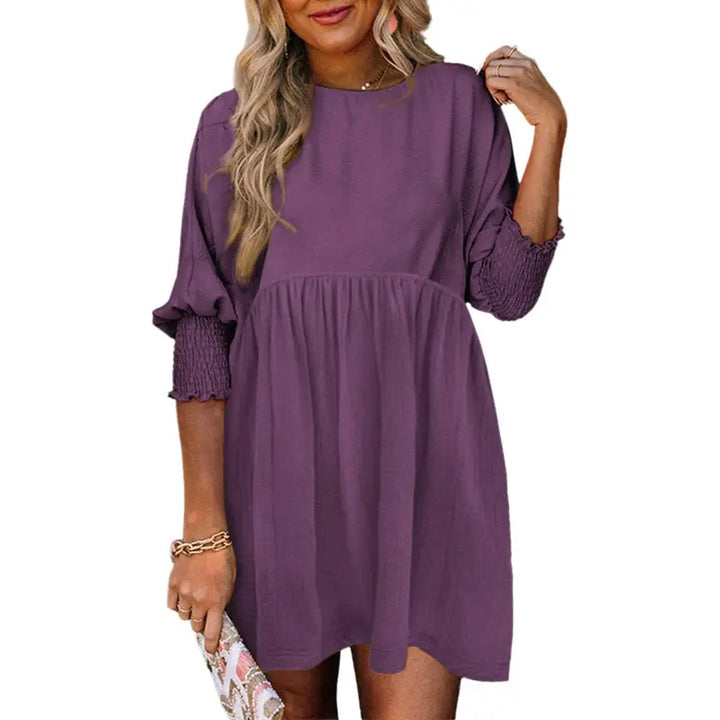 Vestido corto de manga corta y corte holgado