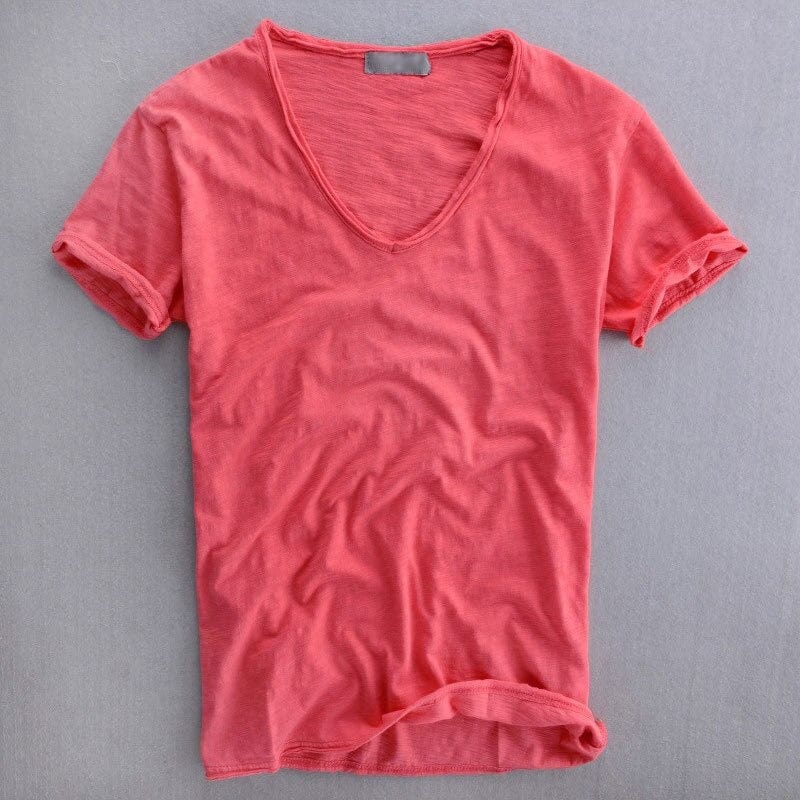 Camiseta esencial con cuello en V