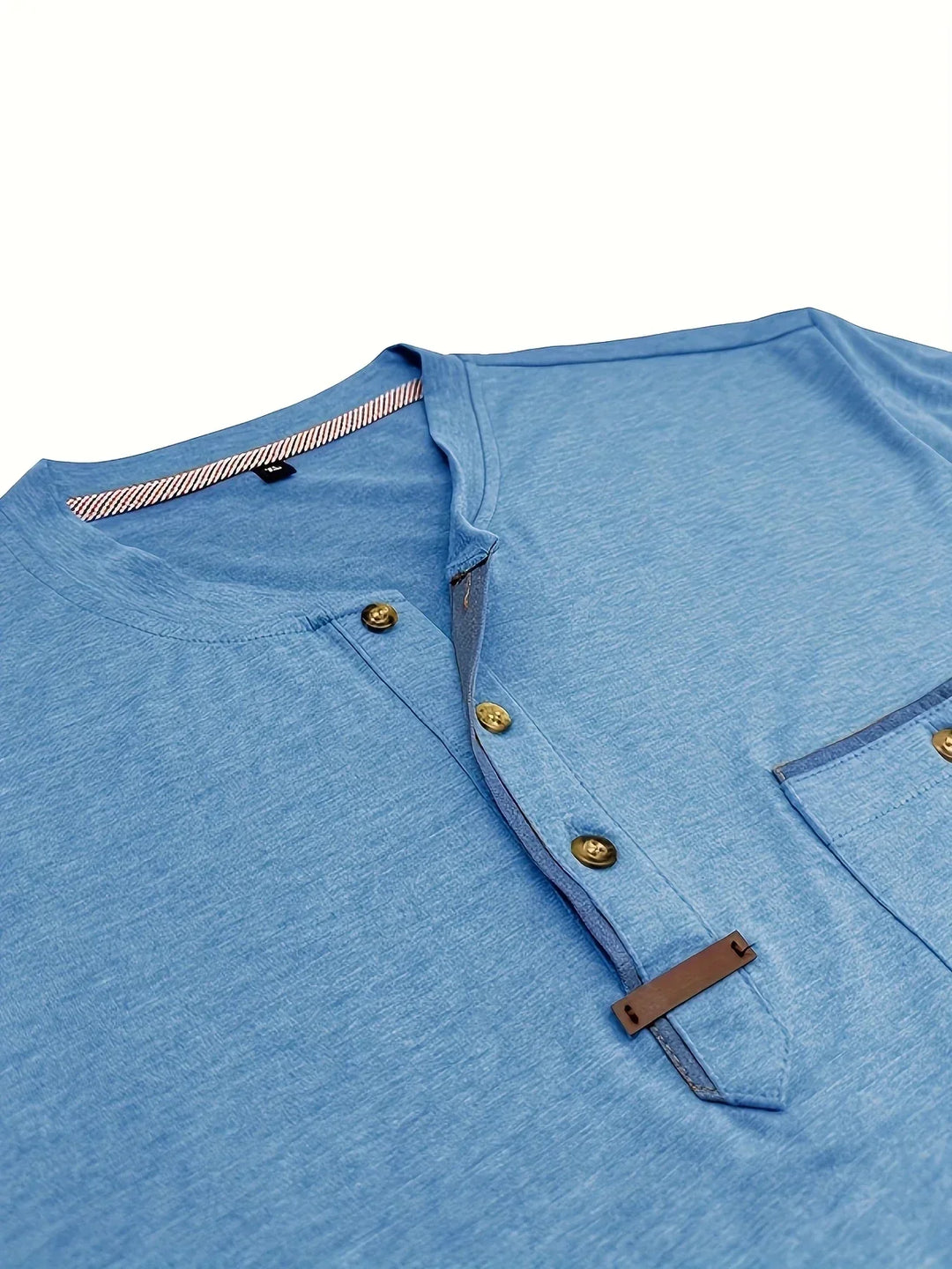 Camisa Clásica de Cuello Redondo con Bolsillo