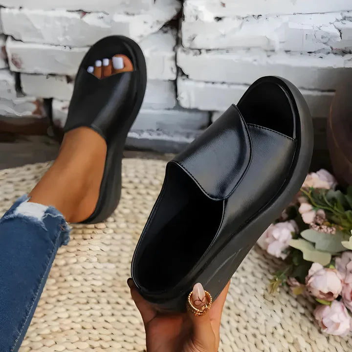 Sandalias ortopédicas sin cordones con cuña