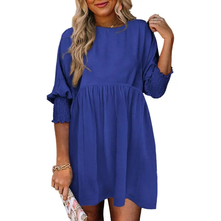 Vestido corto de manga corta y corte holgado