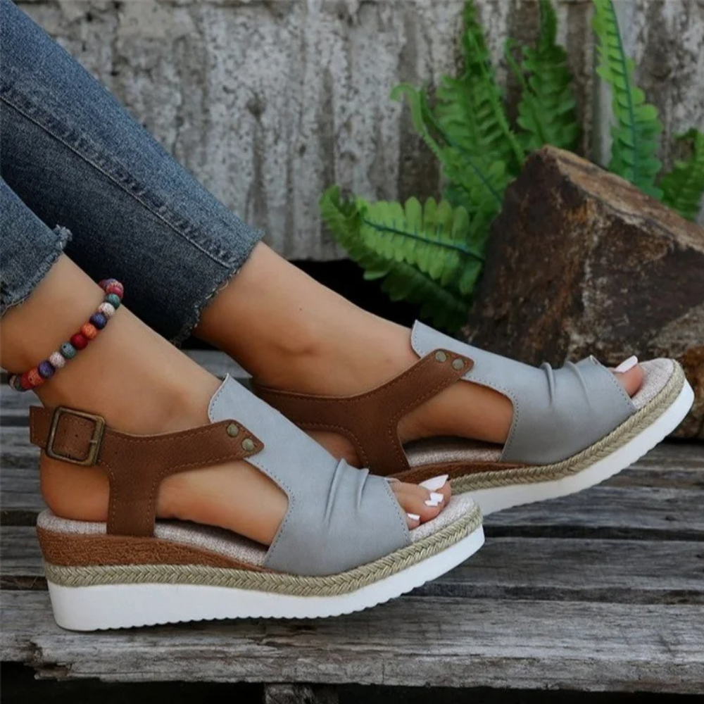 Sandalias casuales de tacón cuadrado Ravenna