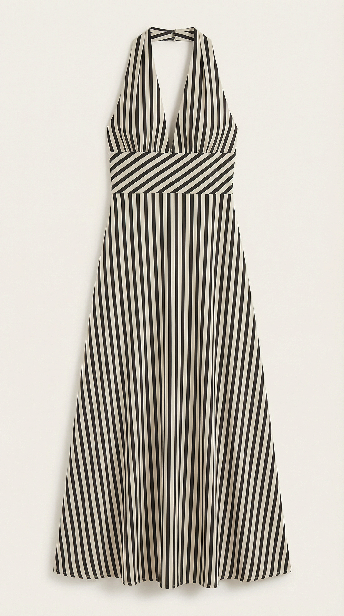 Vestido largo a rayas con cuello en V