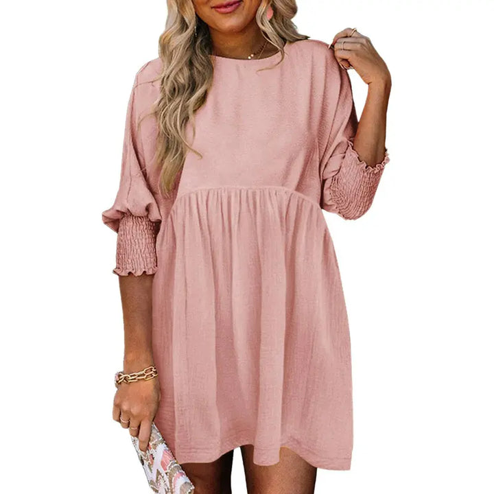 Vestido corto de manga corta y corte holgado