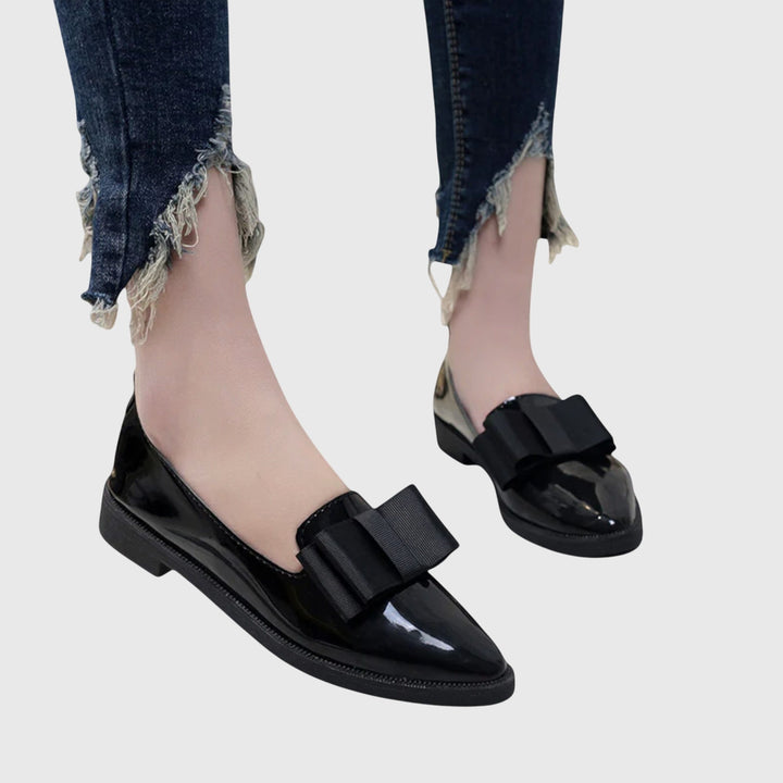 Timeless Rounded Toe Comfort Loafers