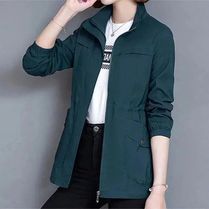 Gabardina impermeable relajada para mujer