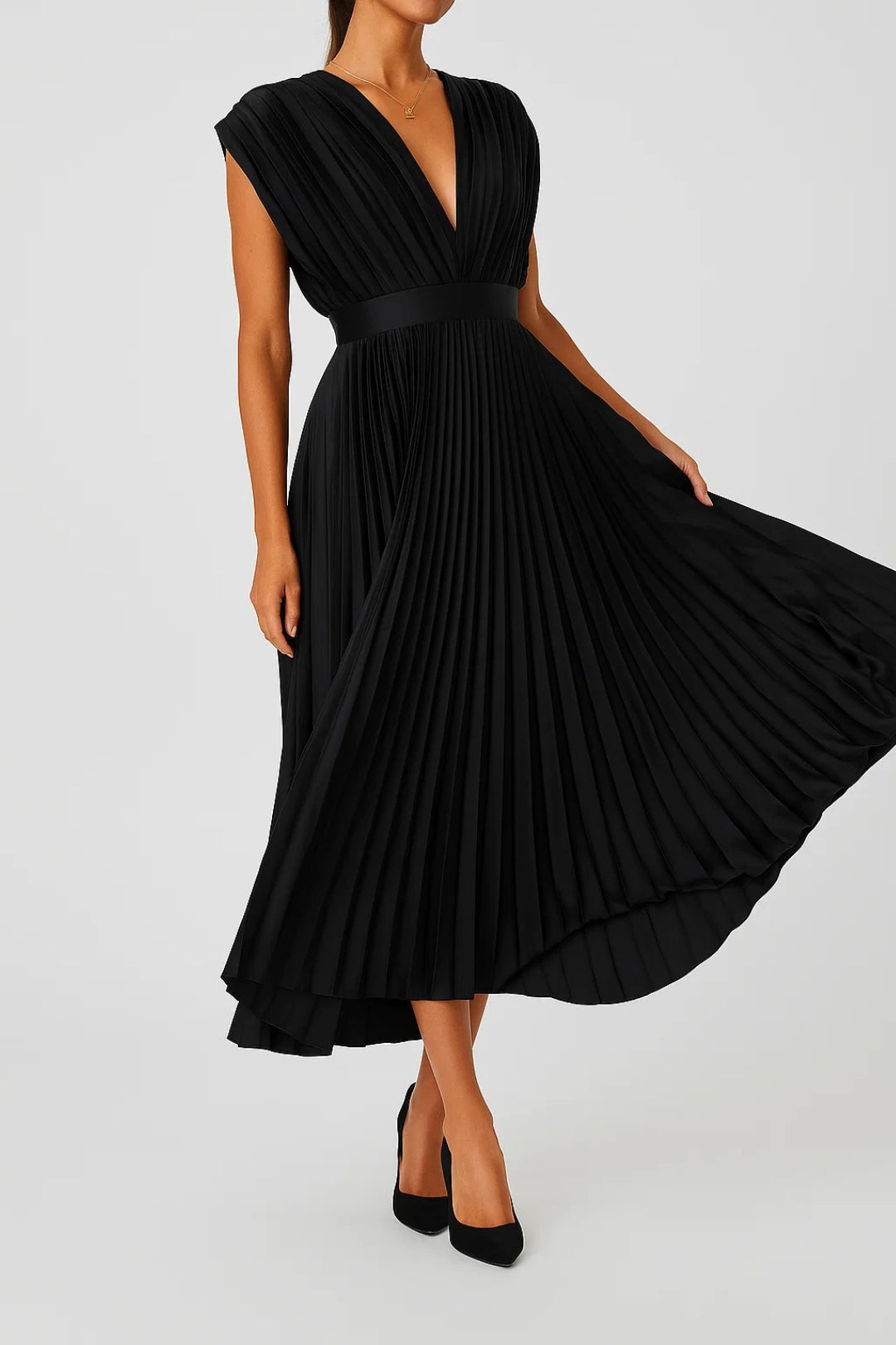 Vestido midi plisado con escote en V