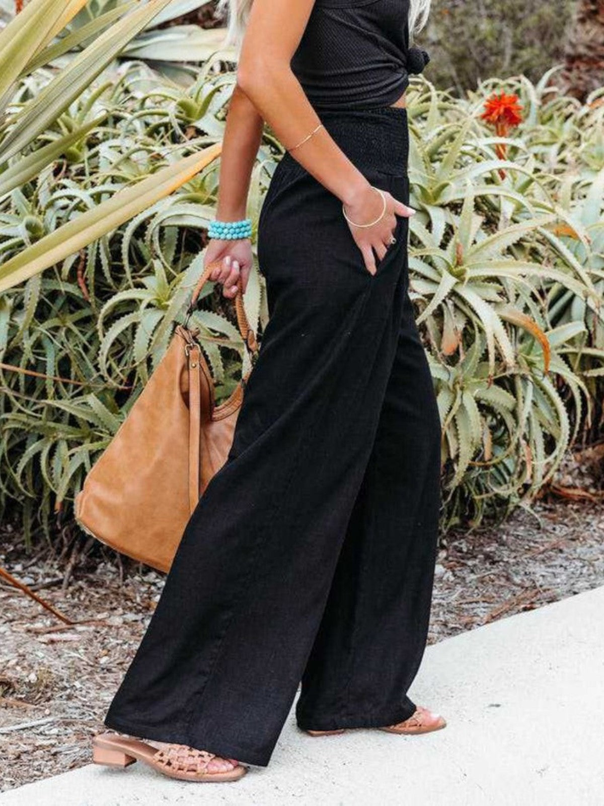 WIDE-LEG LINEN TROUSERS