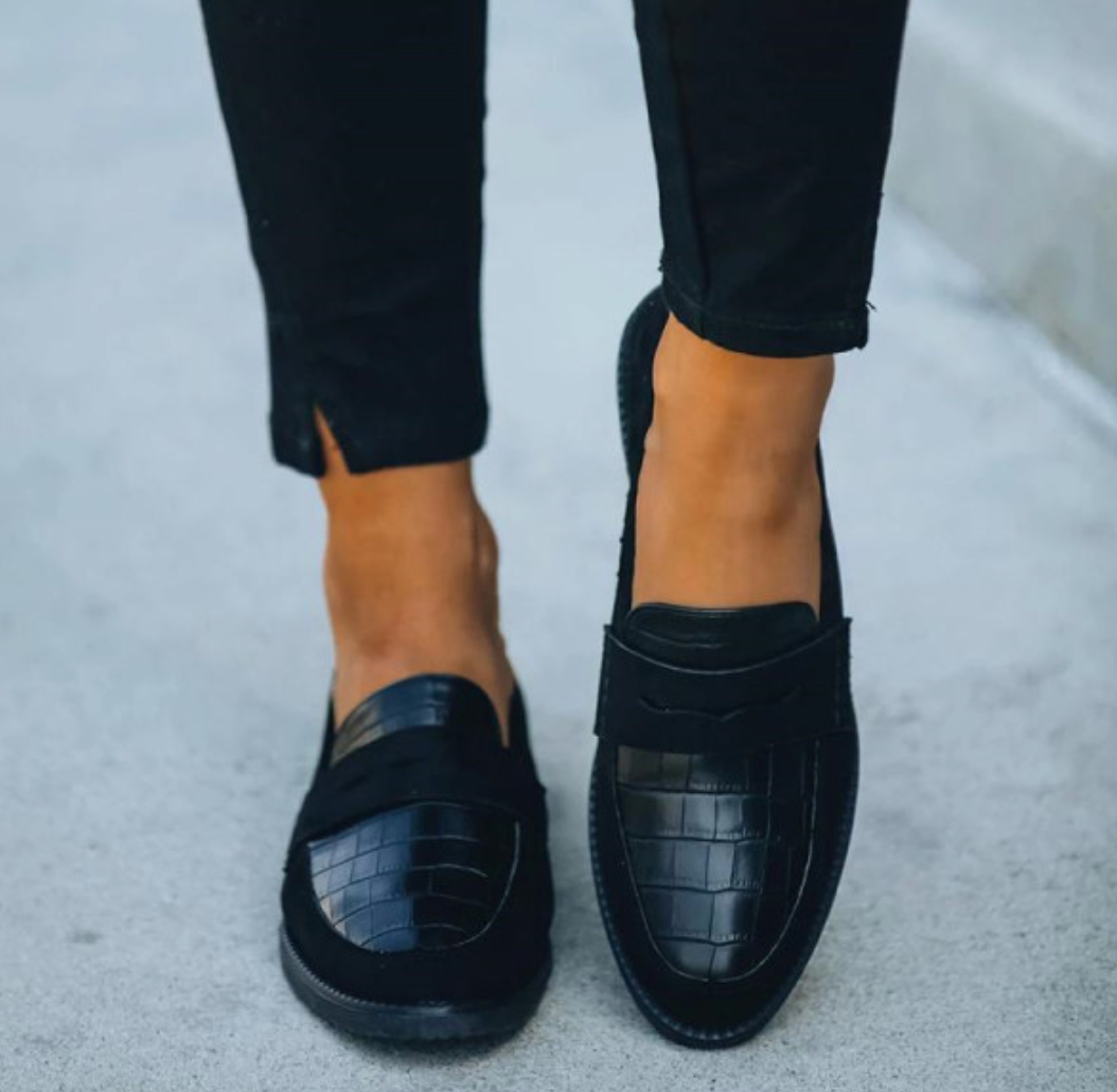 Crocodile Texture Loafers for Women Fashion