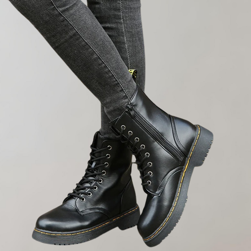 Men’s Lace-Up Leather Combat Boots