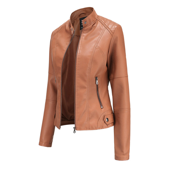Chaqueta de motociclista elegante y entallada para mujer