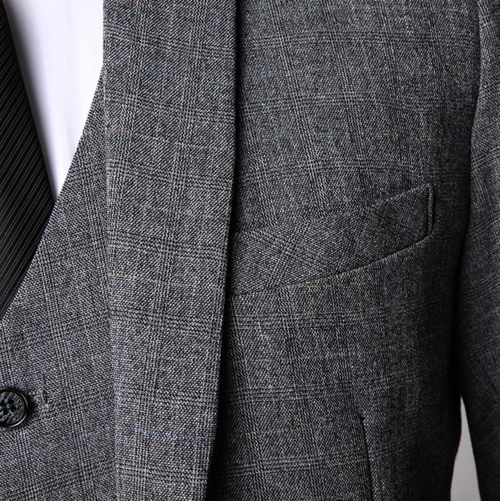 Traje clásico de 3 piezas entallado