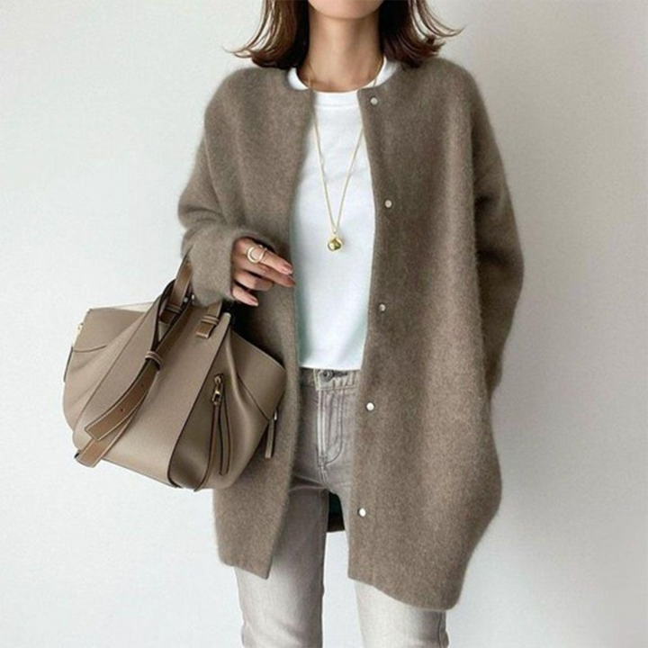 Women’s Elegant Relaxed Fit Warm Winter Cardigan