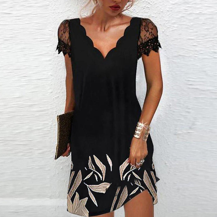 Women’s Scalloped Neck Short Sleeve Mini Dress