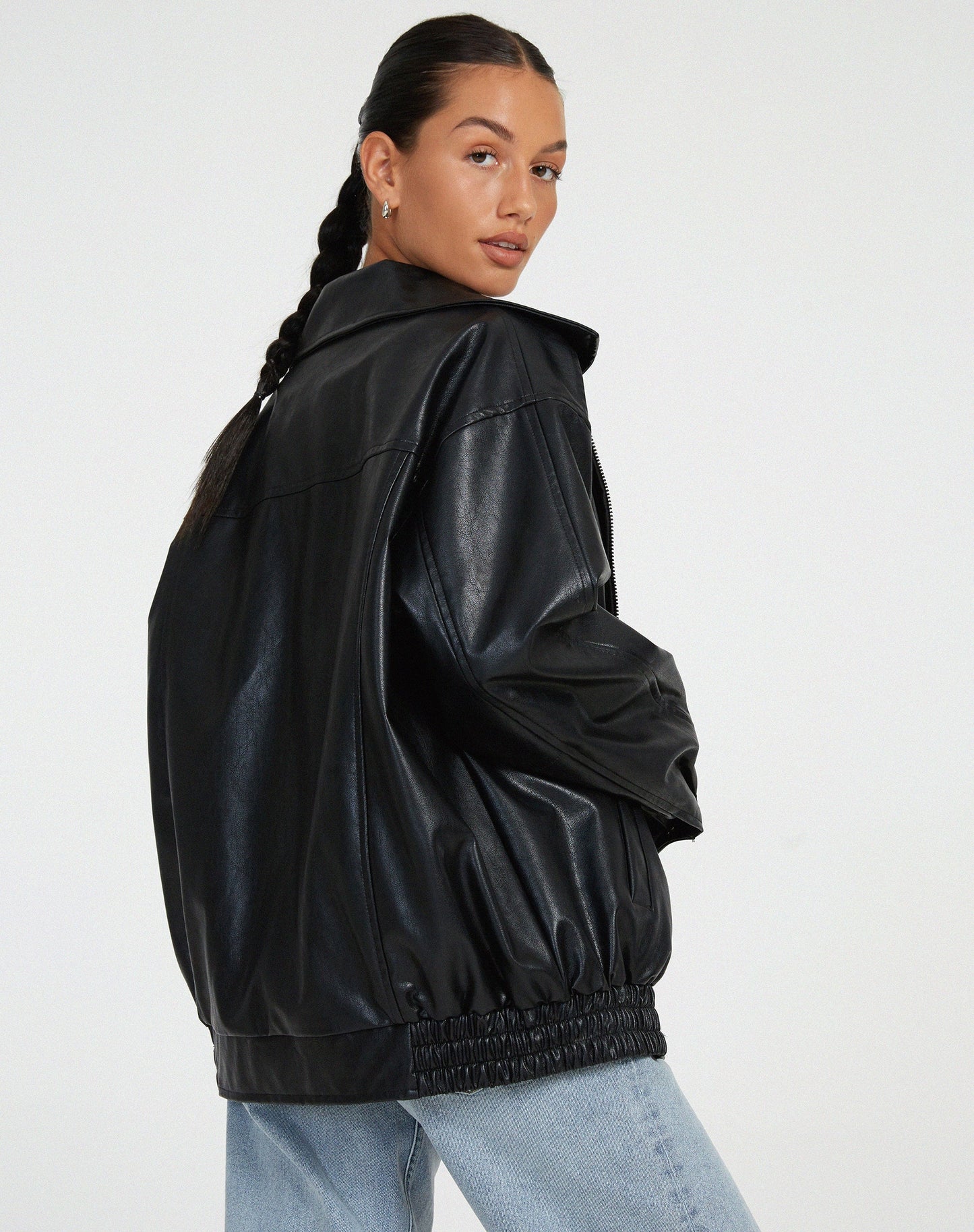 Chaqueta bómber de cuero oversize para mujer