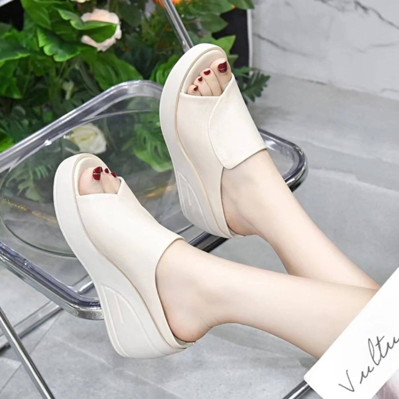 Sandalias ortopédicas sin cordones con cuña