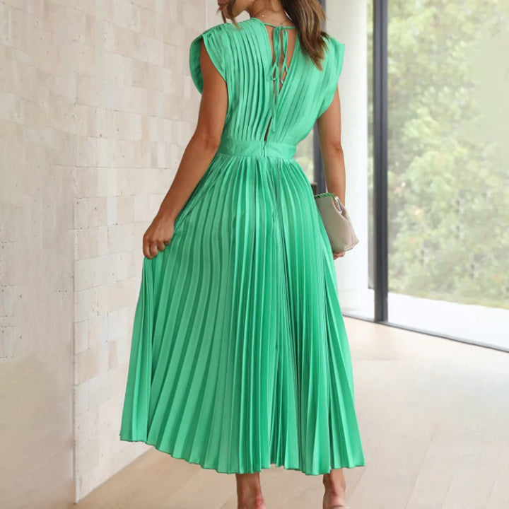 Vestido midi plisado atemporal