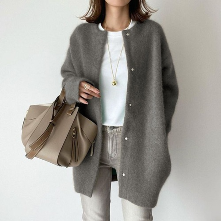 Women’s Elegant Relaxed Fit Warm Winter Cardigan