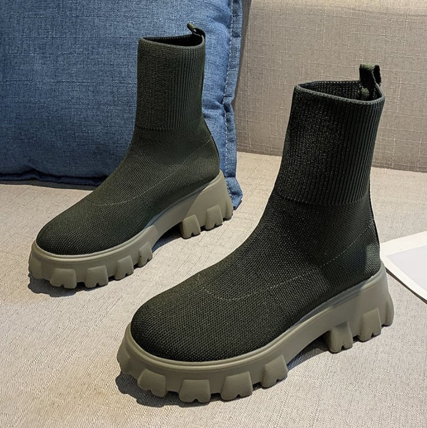 Women’s Casual Slip On Chunky Heel Boots