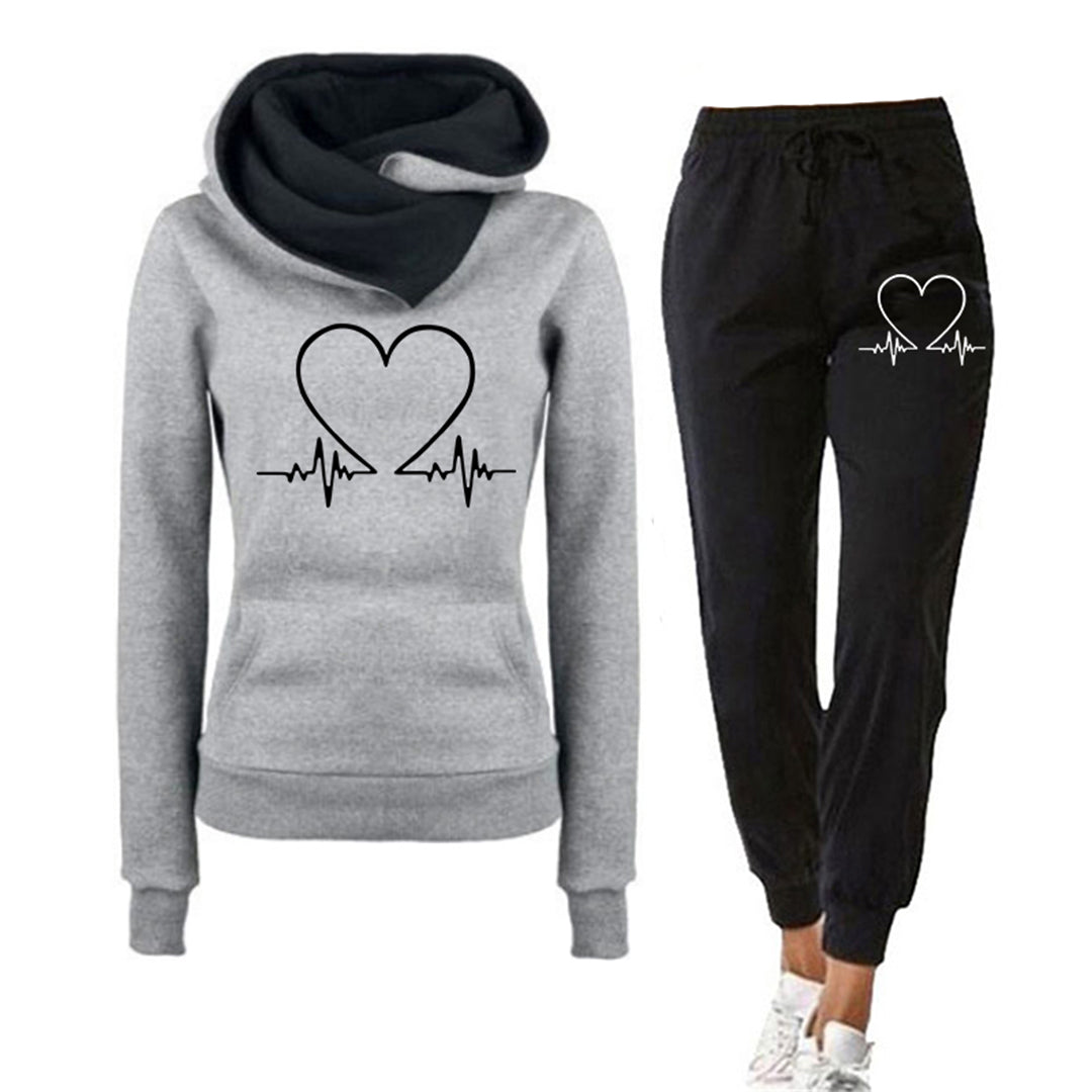 Women’s Relaxed Fit Two-Piece Tracksuit