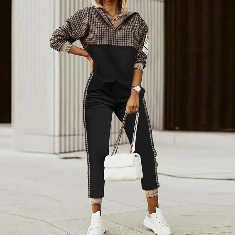 Women’s Relaxed Fit Zip Tracksuit Set