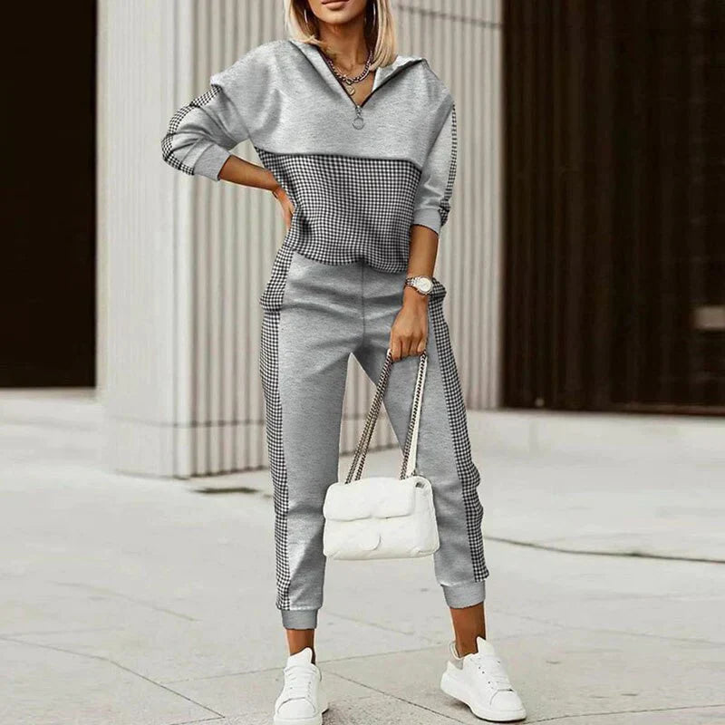 Women’s Relaxed Fit Zip Tracksuit Set