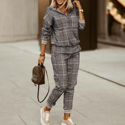 Women’s Relaxed Fit Zip Tracksuit Set