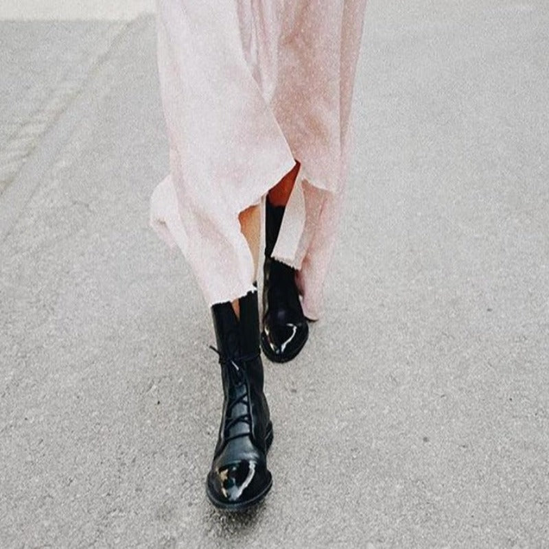 Botas clásicas de combate con cordones para mujer