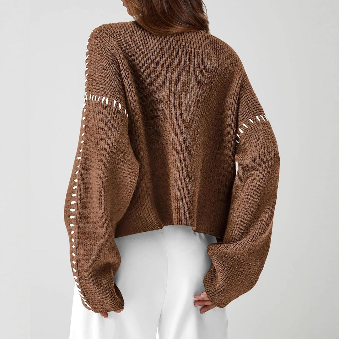 Sudadera minimalista acogedora con cuello redondo