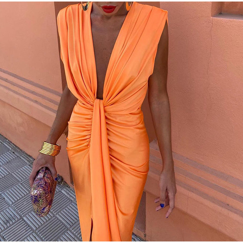 Elegante vestido con cuello en V