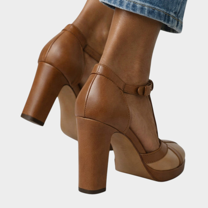 Tacones T-bar de plataforma de cuero
