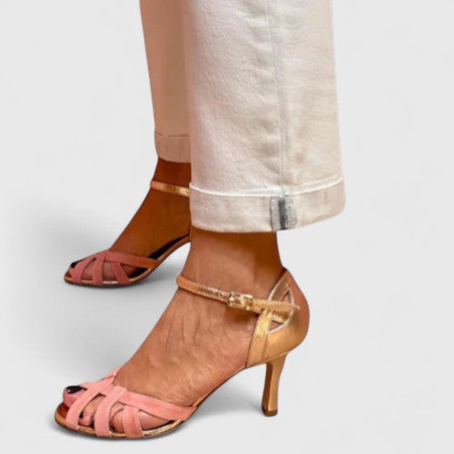 Zapatos de tacón elegantes a medida