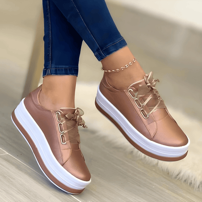 Women Trendy Elevated Sole Casual Sneaker