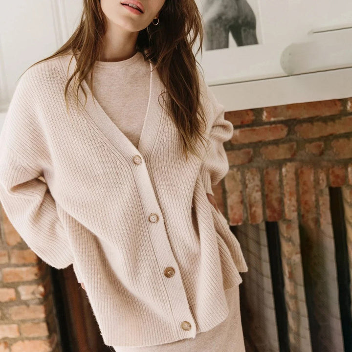 Women’s Cozy Loose-Fit Long Sleeve Winter Cardigan