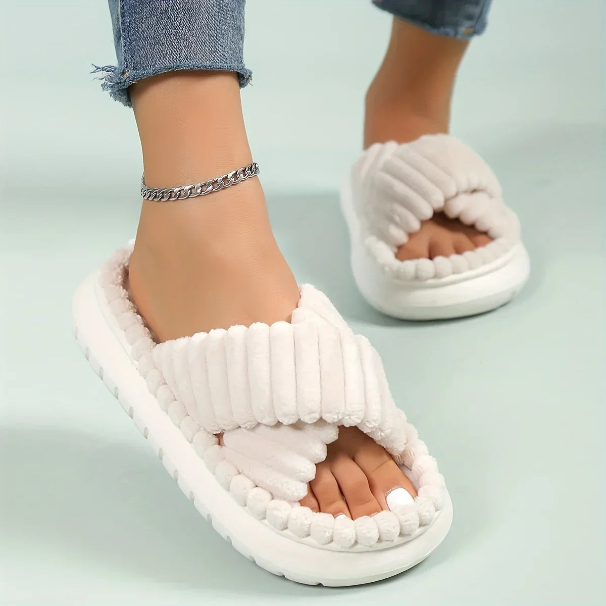 Women’s Plush Cross-Band Slide Slippers