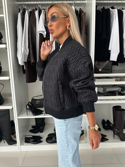 Chaqueta bomber acolchada con estilo